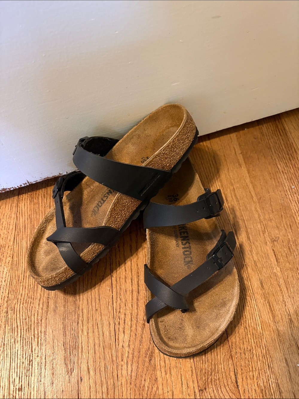 Birkenstock Mayari black Sandals size 6